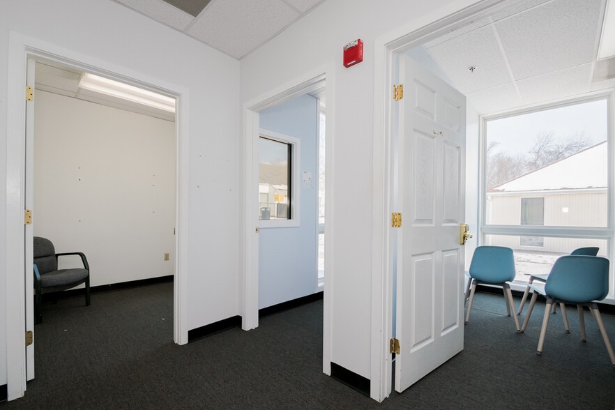More Photos Of 908 Churchmans Road Ext, New Castle Office For Lease