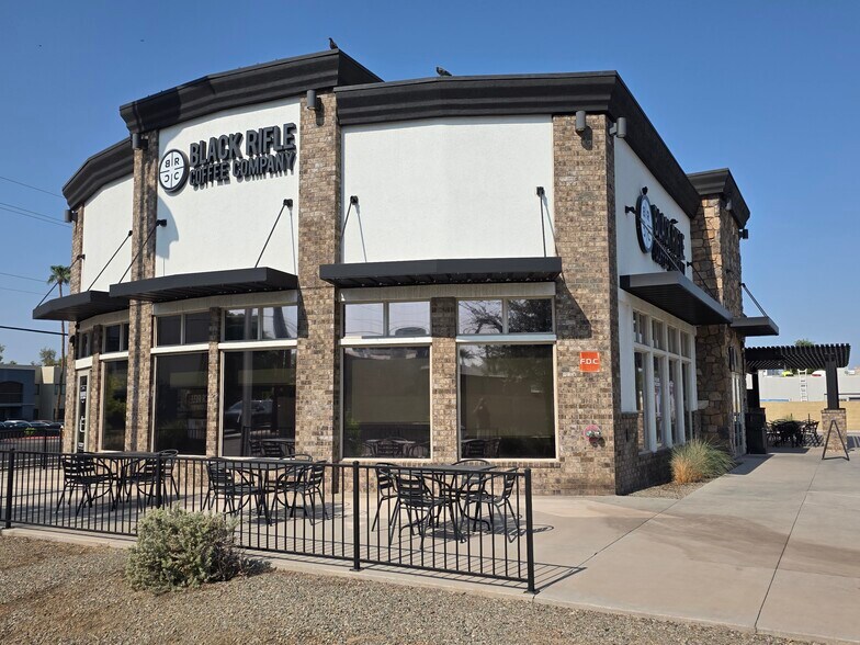 More Photos Of 4126 E Indian School Rd, Phoenix Fast Food For Lease