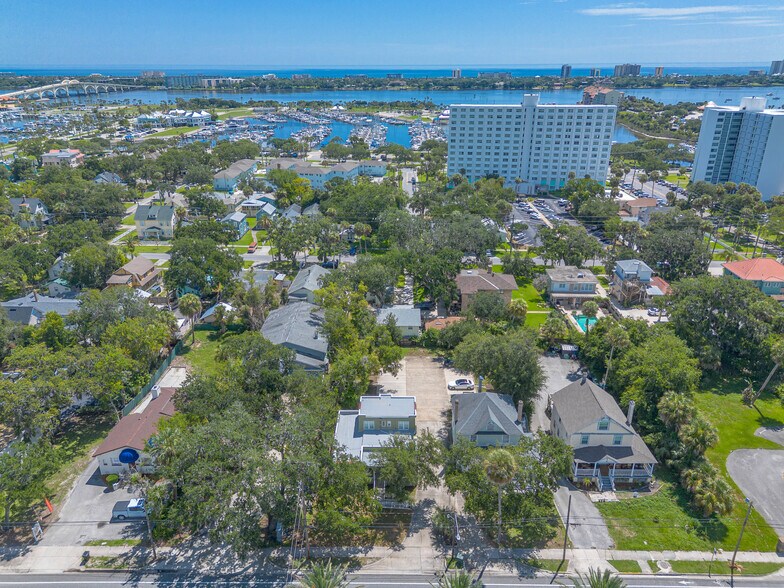 More Photos Of 519 S Ridgewood Ave, Daytona Beach Office For Sale
