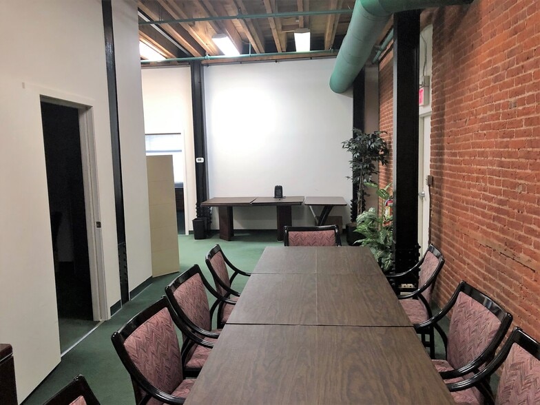 More Photos Of 131 E Grant St, Lancaster Office For Lease