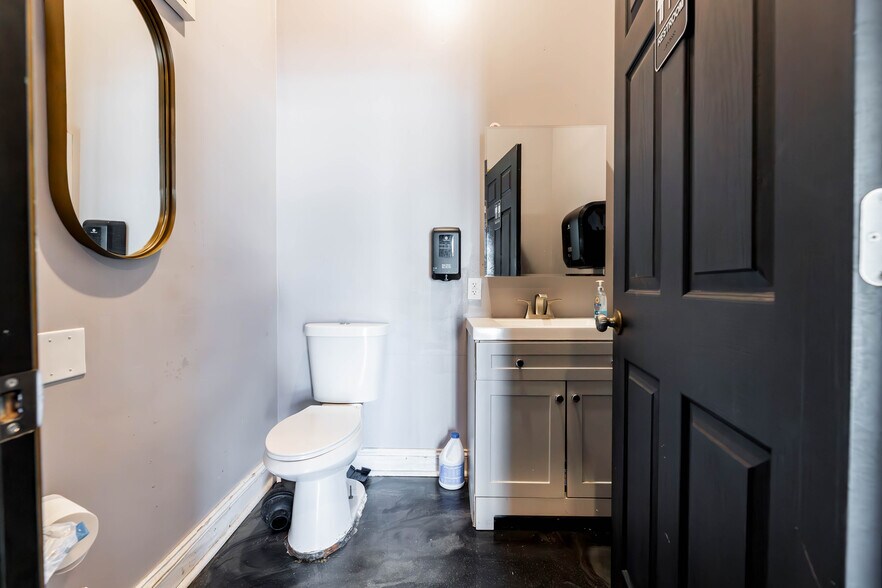 More Photos Of 10620 S Vincennes Ave, Chicago Carwash For Sale