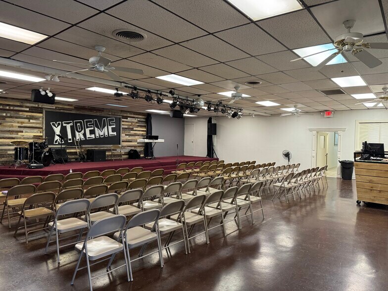 More Photos Of 3001-3027 Lackland Rd, Fort Worth Unknown For Sale