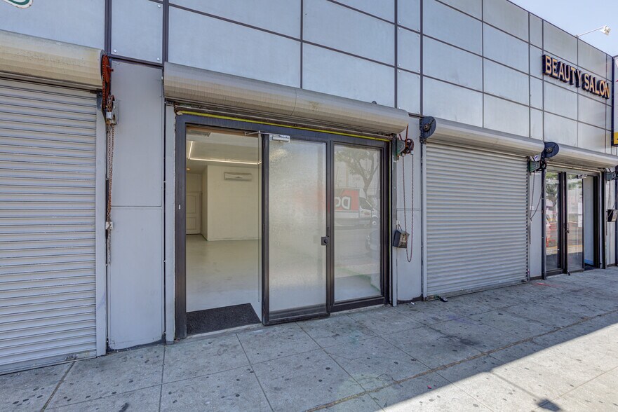 More Photos Of 6000-6014 Fountain Ave, Los Angeles Storefront For Lease
