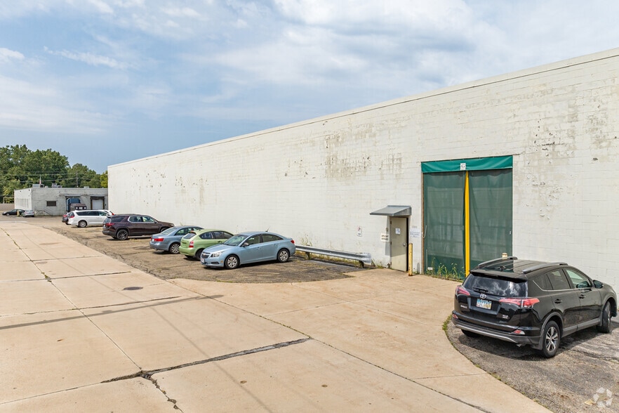 More Photos Of 4437 E 49th St, Cleveland Warehouse For Sale