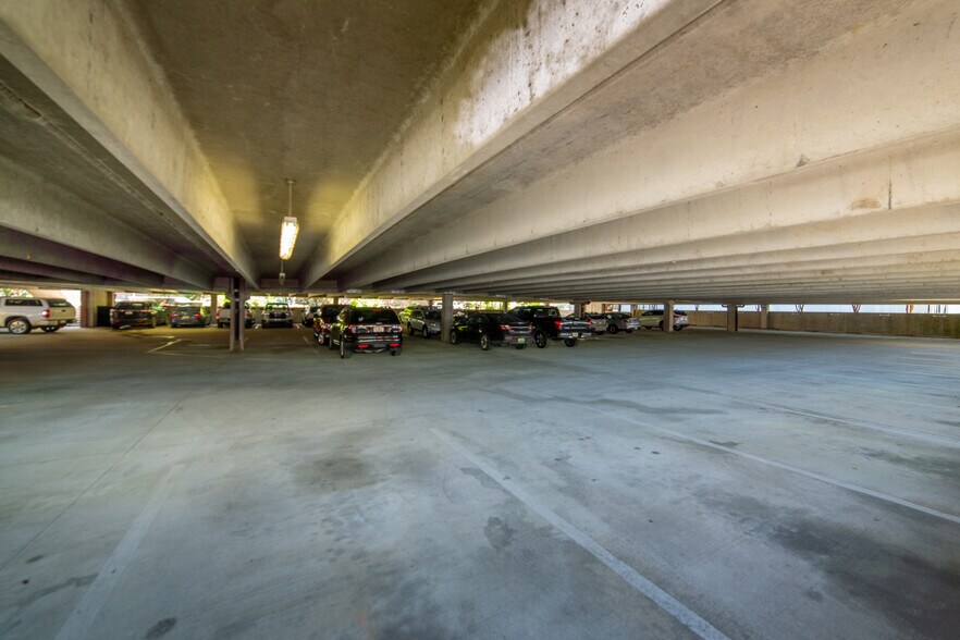 More Photos Of 945 Broadway, Columbus Office Residential For Lease