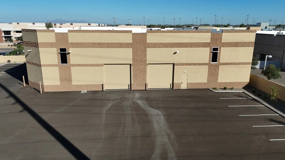 More Photos Of 350 S Hamilton Ct, Gilbert Warehouse For Lease