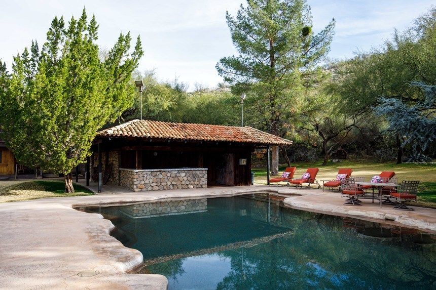 More Photos Of 13500 N Oracle Rd, Tucson Specialty For Sale