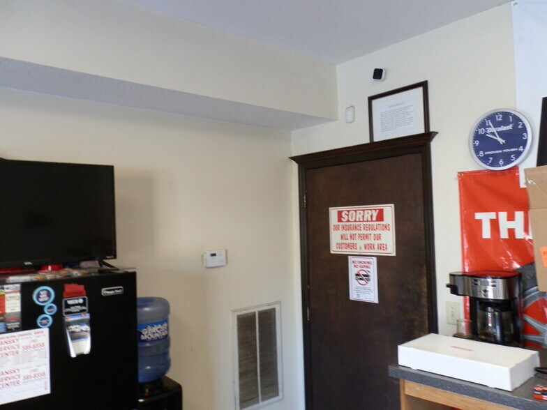 More Photos Of 71 E 2nd St, Logan Auto Repair For Sale