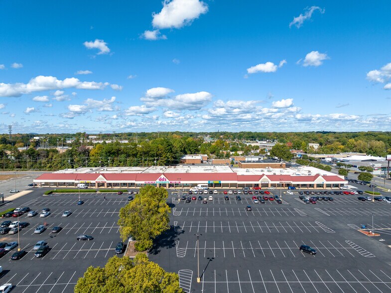 More Photos Of 2901-3053 Freedom Dr, Charlotte Unknown For Lease