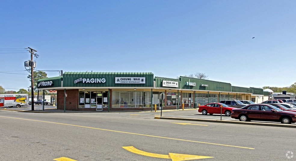 More Photos Of 507 E Southside Plz, Richmond Unknown For Lease