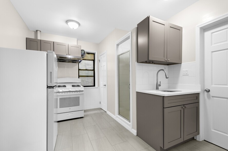 More Photos Of 358-360 Broome St, New York Apartments For Sale