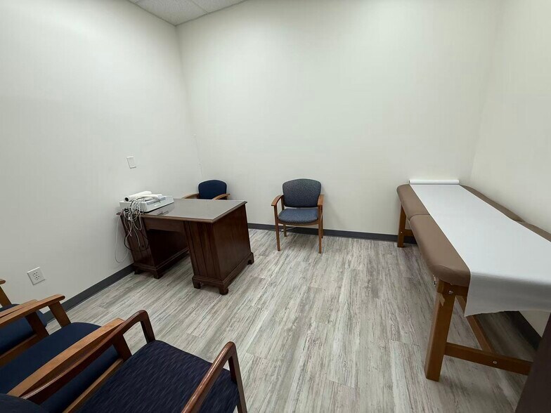 More Photos Of 7601 W Sam Houston S, Houston Storefront For Sale