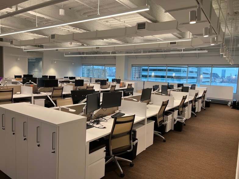 More Photos Of 499 Washington Blvd, Jersey City Office For Lease