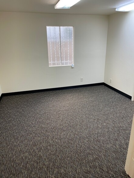 More Photos Of 1028 N Lake Ave, Pasadena Office For Lease