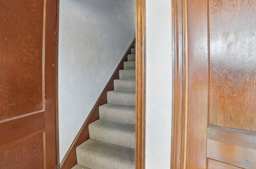 More Photos Of 177-179 Massachusetts Ave, North Andover Apartments For Sale