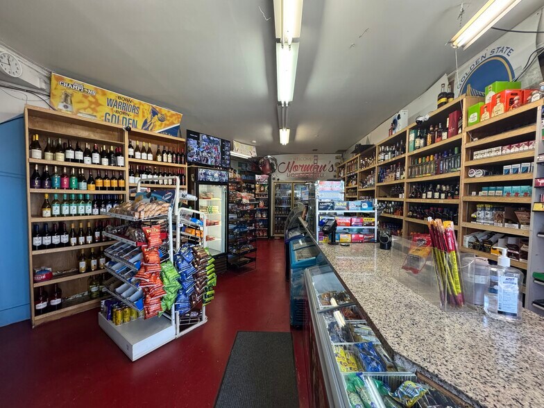 More Photos Of 729-731 Randolph St, San Francisco Storefront Retail Residential For Sale