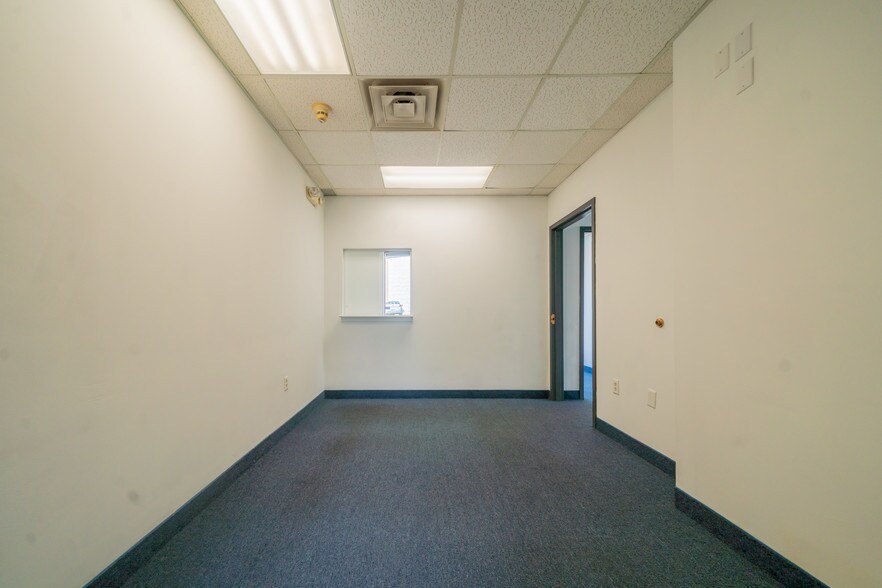 More Photos Of 12575 Rockside Rd, Garfield Heights Medical For Sale