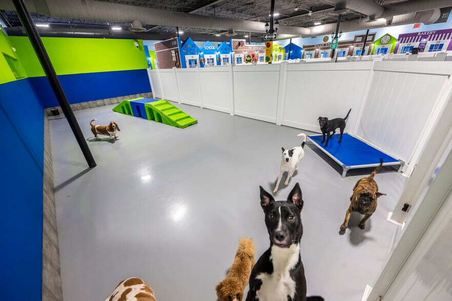 More Photos Of 5149 Powerline Rd, Fort Lauderdale Storefront For Lease