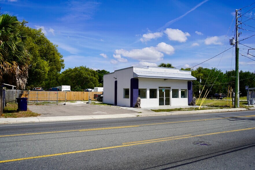Primary Photo Of 3003 N Nebraska Ave, Tampa Freestanding For Lease