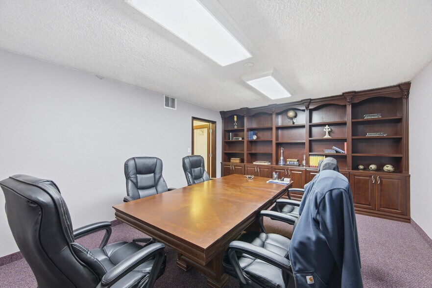 More Photos Of 218 S Maryland Pky, Las Vegas Office For Sale