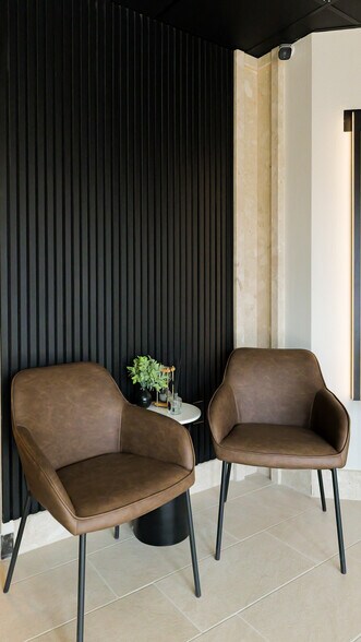 More Photos Of 42450 W 12 Mile Rd, Novi Medical For Lease