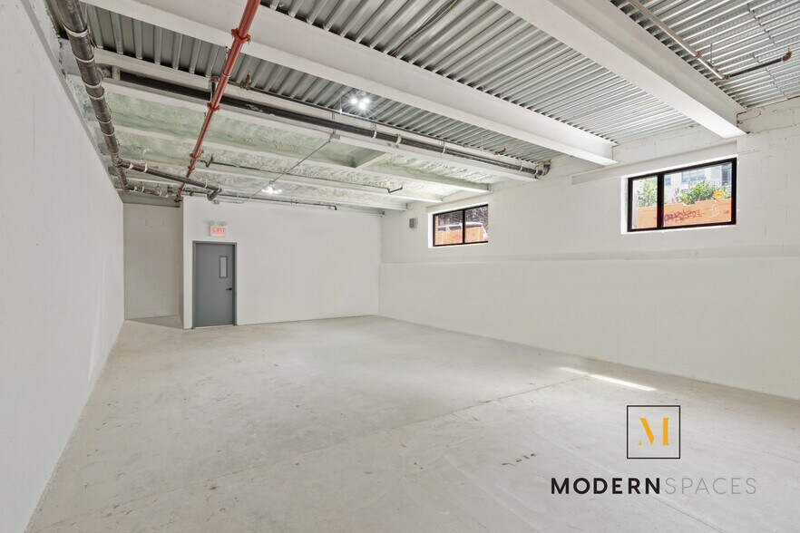 More Photos Of 5-01 47th Rd, Long Island City Apartments For Lease