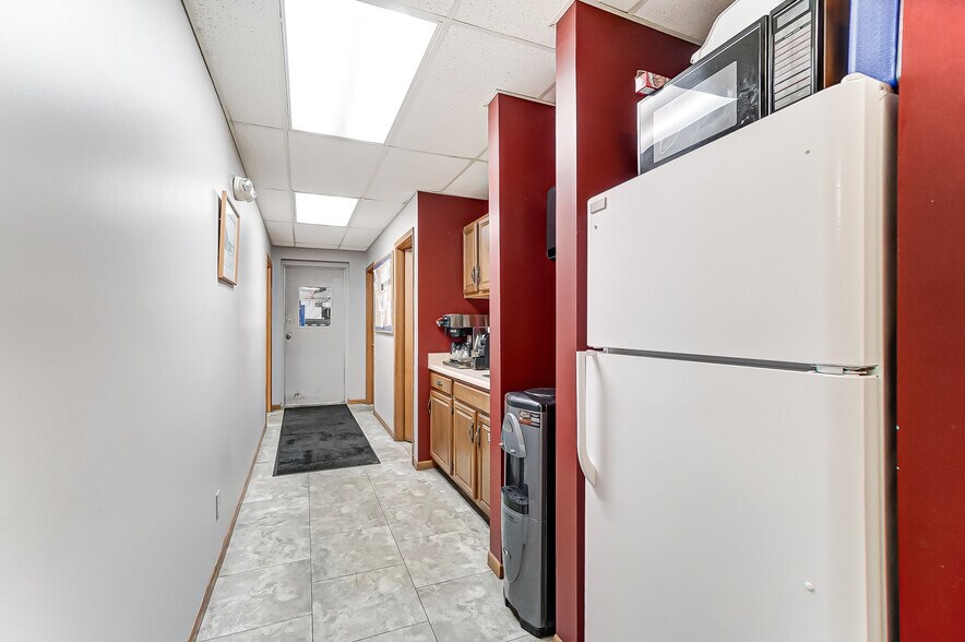 More Photos Of 5589 W National Rd, Springfield Warehouse For Sale