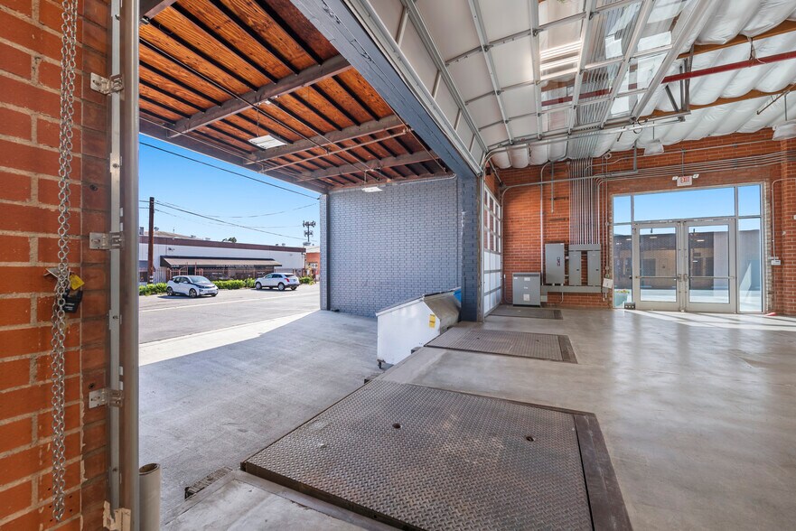 More Photos Of 12831 Weber Way, Hawthorne Unknown For Lease