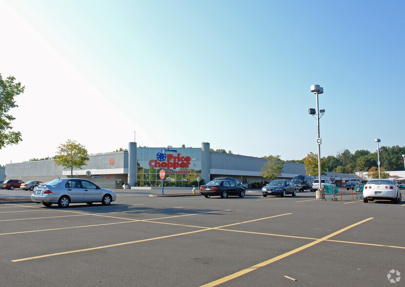 More Photos Of 1892 Central Ave, Albany Storefront For Lease