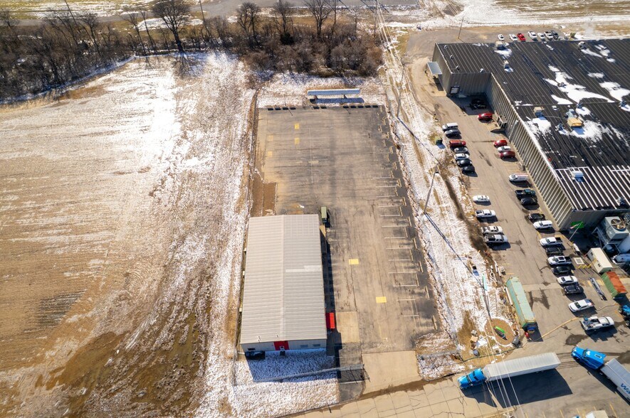 More Photos Of 275 Larcel Dr, Sikeston Flex For Sale