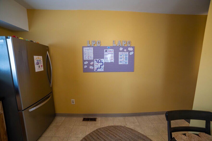 More Photos Of 811 Monroe St, Stroudsburg Office Residential For Lease