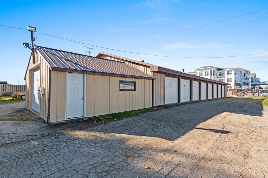 More Photos Of 830 S Railroad St, Kimberly Self Storage For Sale
