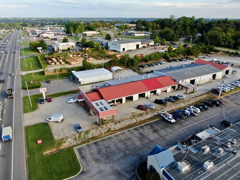 More Photos Of 525 Highway 46 S, Dickson General Retail For Sale