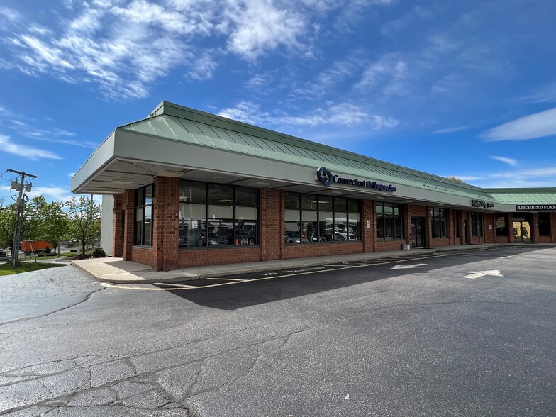 More Photos Of 464 Boston Post Rd, Orange Storefront Retail Office For Lease