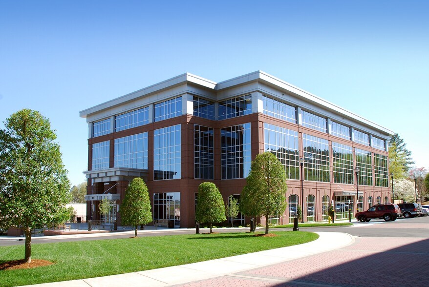 Primary Photo Of 2034 Hamilton Place Blvd, Chattanooga Unknown For Lease