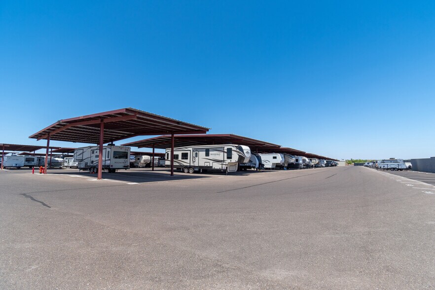 More Photos Of 6030 N Litchfield Rd, Litchfield Park Self Storage For Lease