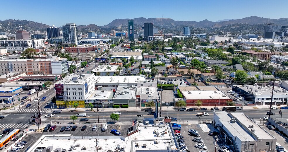 More Photos Of 6235 Santa Monica Blvd, Los Angeles Showroom For Lease