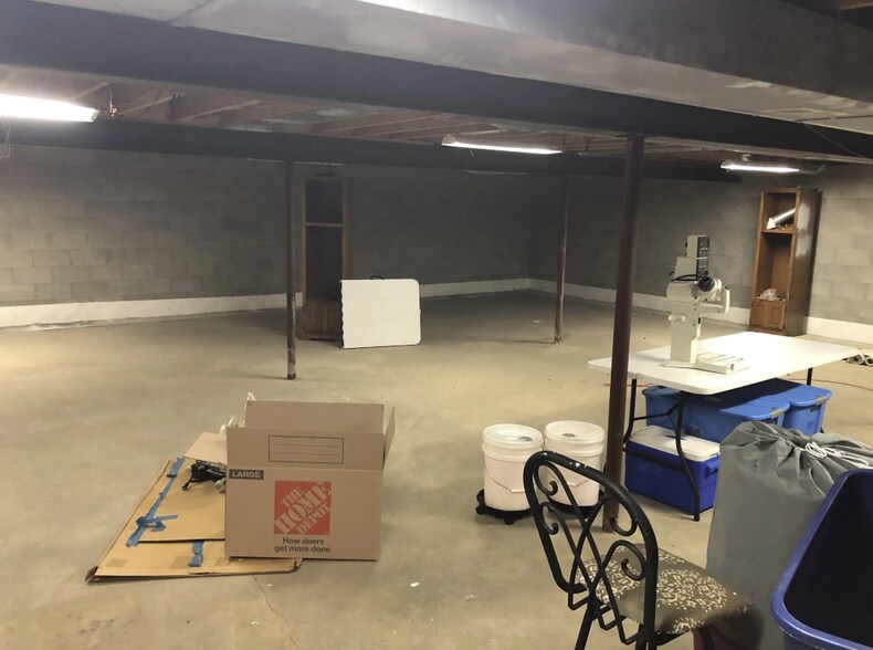 More Photos Of 814 S Main St, Lapeer Office For Lease