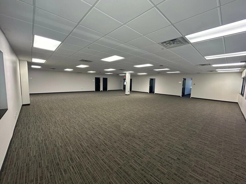 More Photos Of 7301 NW Expressway, Oklahoma City Office For Lease