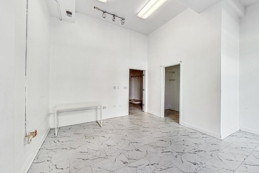 More Photos Of 2650 N Halsted St, Chicago Storefront Retail Residential For Lease