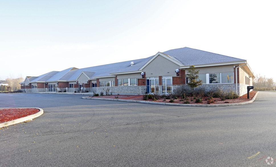 More Photos Of 6187 Marcella Blvd, Hobart Medical For Lease