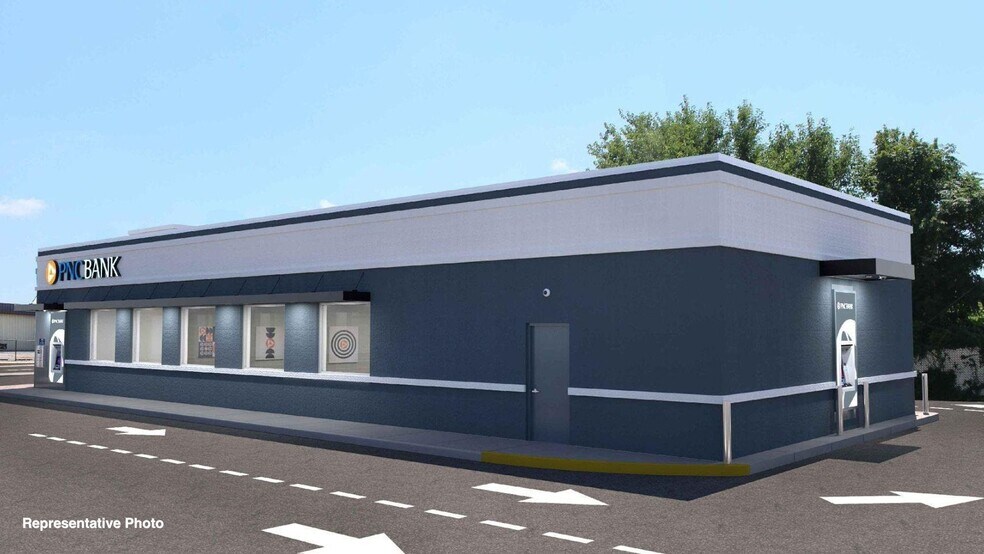 More Photos Of 309 N Washington St, Crawfordsville Bank For Sale