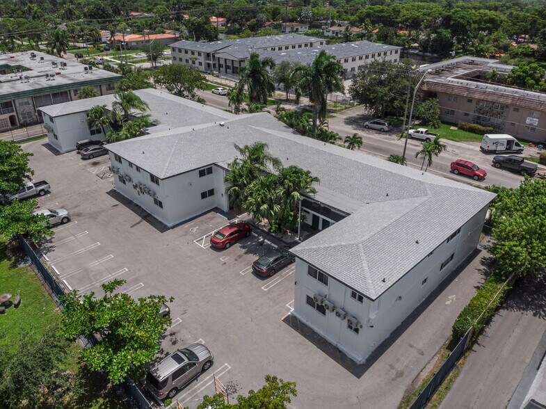 More Photos Of 13201 Memorial Hwy, North Miami Apartments For Sale