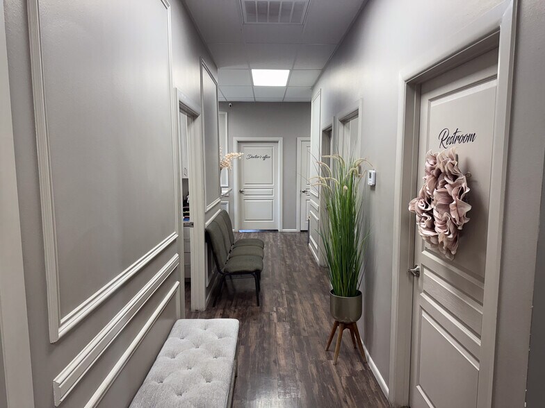 More Photos Of 3220 Buddy Owens Ave, McAllen Medical For Lease