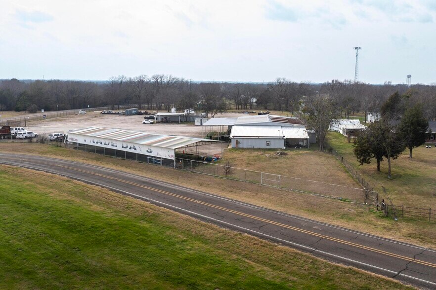 More Photos Of 700 E Main St, Richland Warehouse For Sale