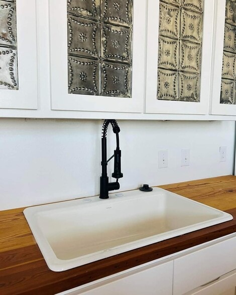 More Photos Of 201-205 E Chambers St, Cleburne Apartments For Sale