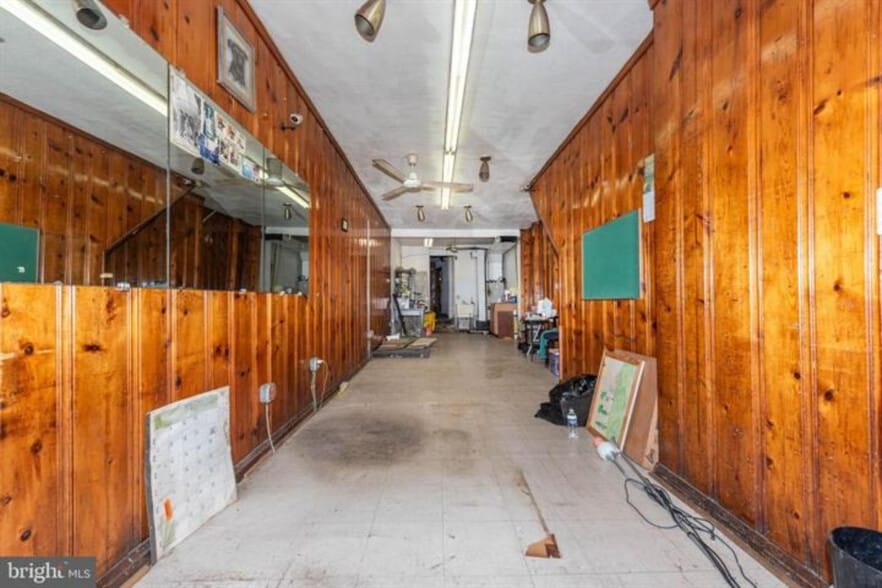 More Photos Of 212 W Saratoga St, Baltimore Storefront Retail Residential For Sale