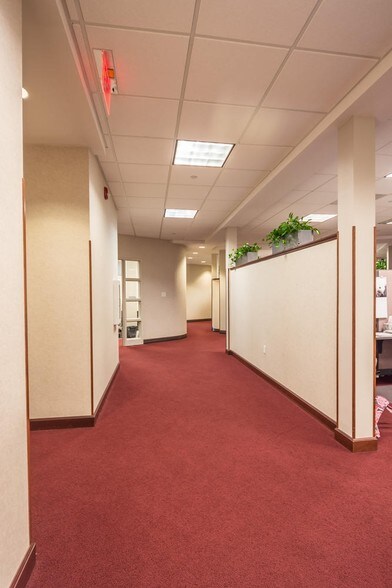 More Photos Of 1600 W Bloomfield Rd, Bloomington Medical For Lease