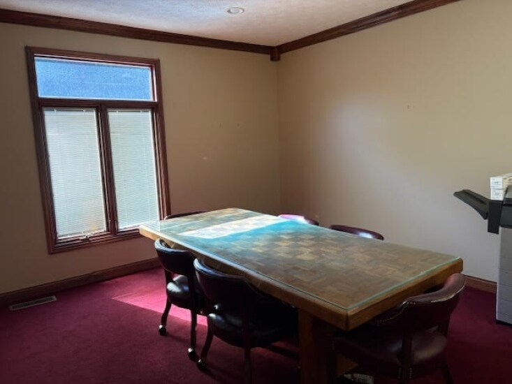 More Photos Of 1081 N University Blvd, Middletown Office For Lease