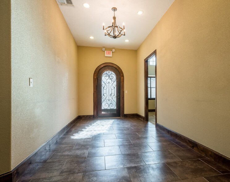 More Photos Of 590 N Kimball Ave, Southlake Office For Lease